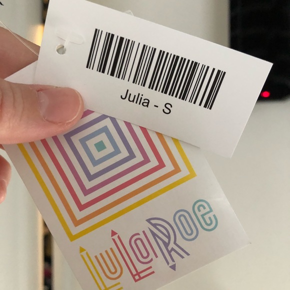 Lularoe Julia - Picture 2 of 3